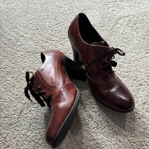 BOC Born Lace Up Leather Ankle Bootie Heels Women's Size 11 Reddish Brown